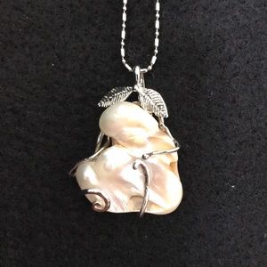 pear shaped fake pearl necklace